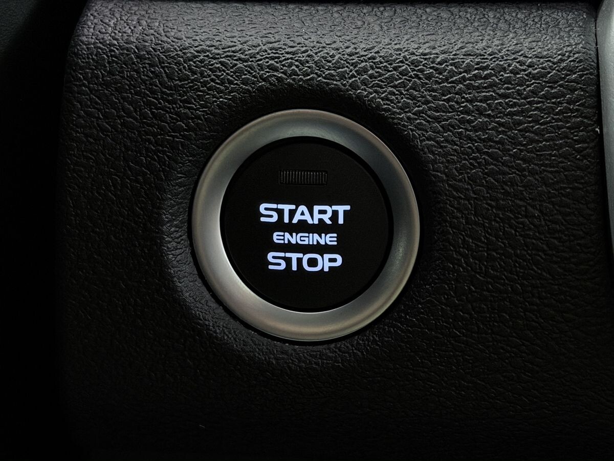 Geely Coolray 2025 - фото автомобиля