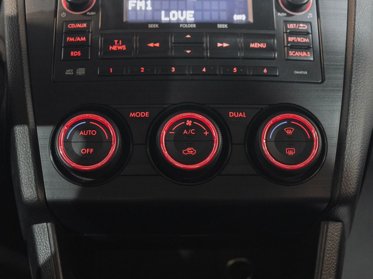 Subaru XV 2012 - фото автомобиля