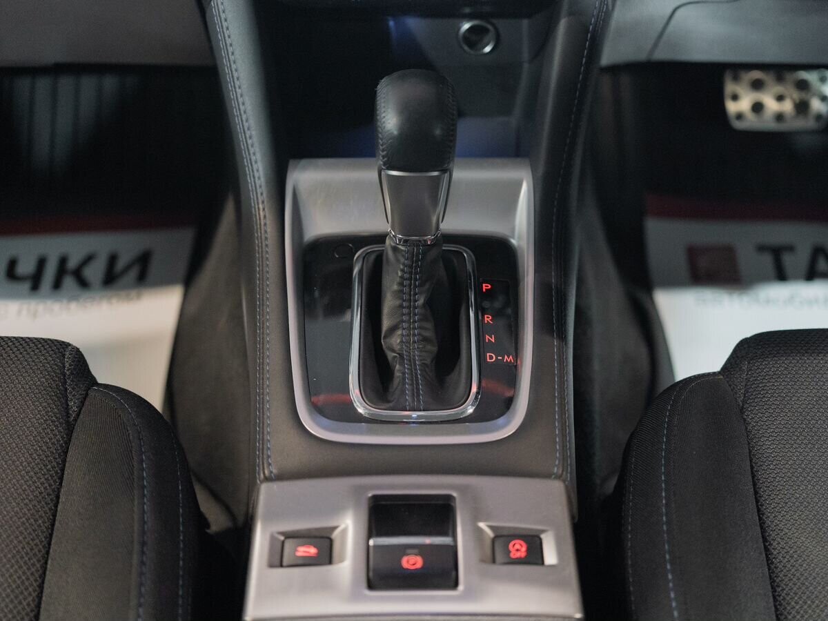 Subaru Levorg 2015 - фото автомобиля