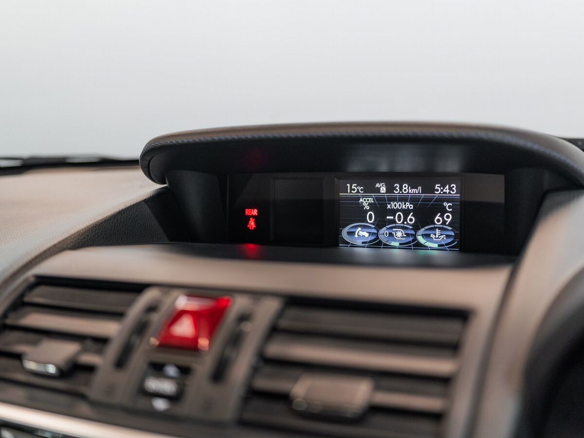 Subaru Levorg 2015 - фото автомобиля