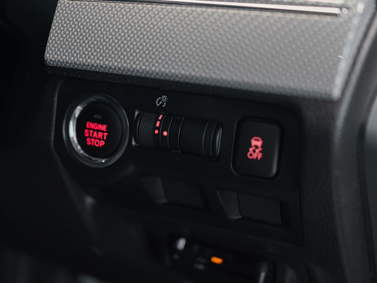 Subaru Levorg 2015 - фото автомобиля