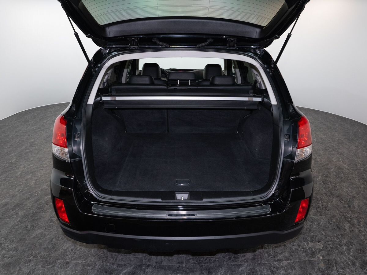 Subaru Outback 2011 - фото автомобиля