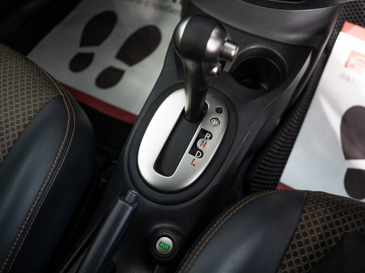 Nissan Note 2013 - фото автомобиля