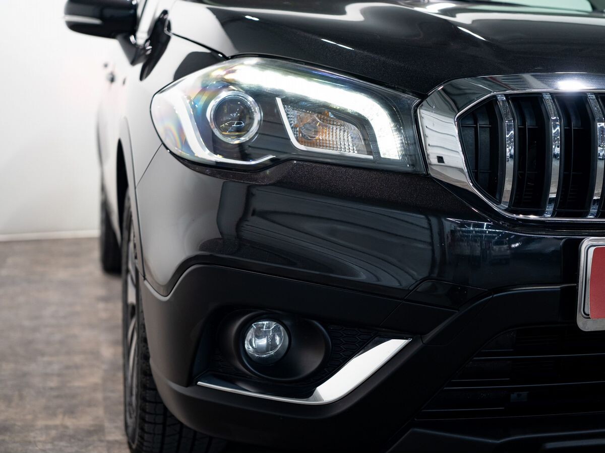 Suzuki SX4 2018 - фото автомобиля