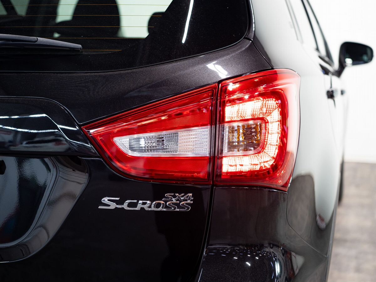 Suzuki SX4 2018 - фото автомобиля