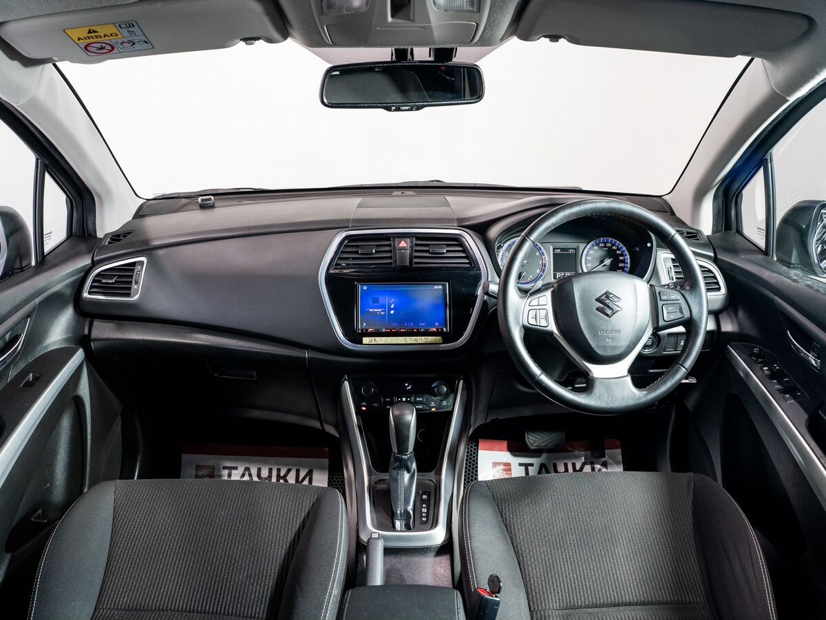 Suzuki SX4 2018 - фото автомобиля