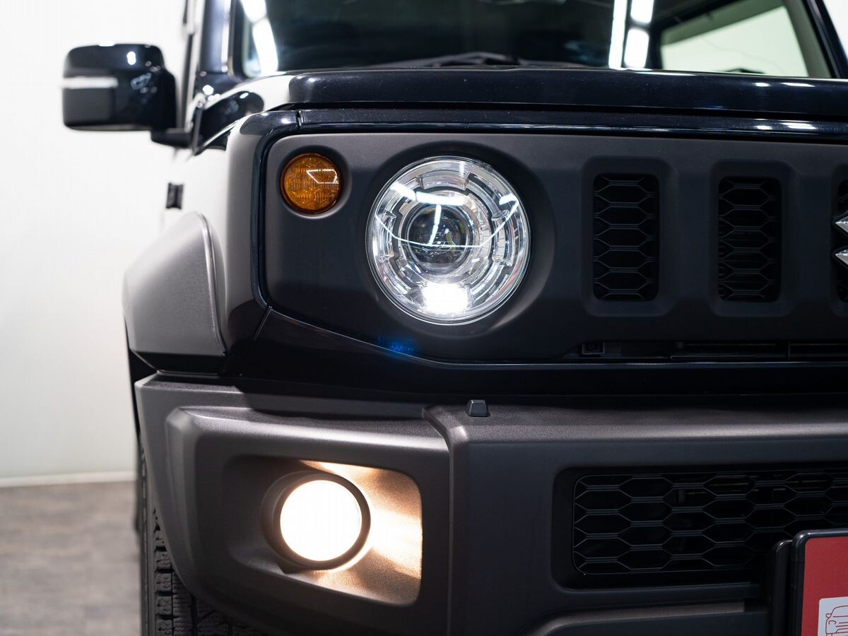 Suzuki Jimny Sierra 2020 - фото автомобиля