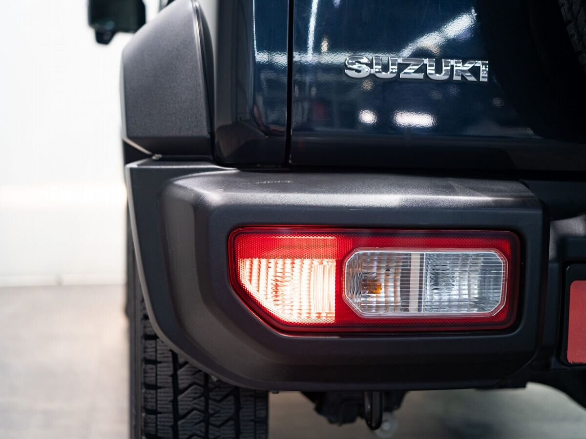 Suzuki Jimny Sierra 2020 - фото автомобиля