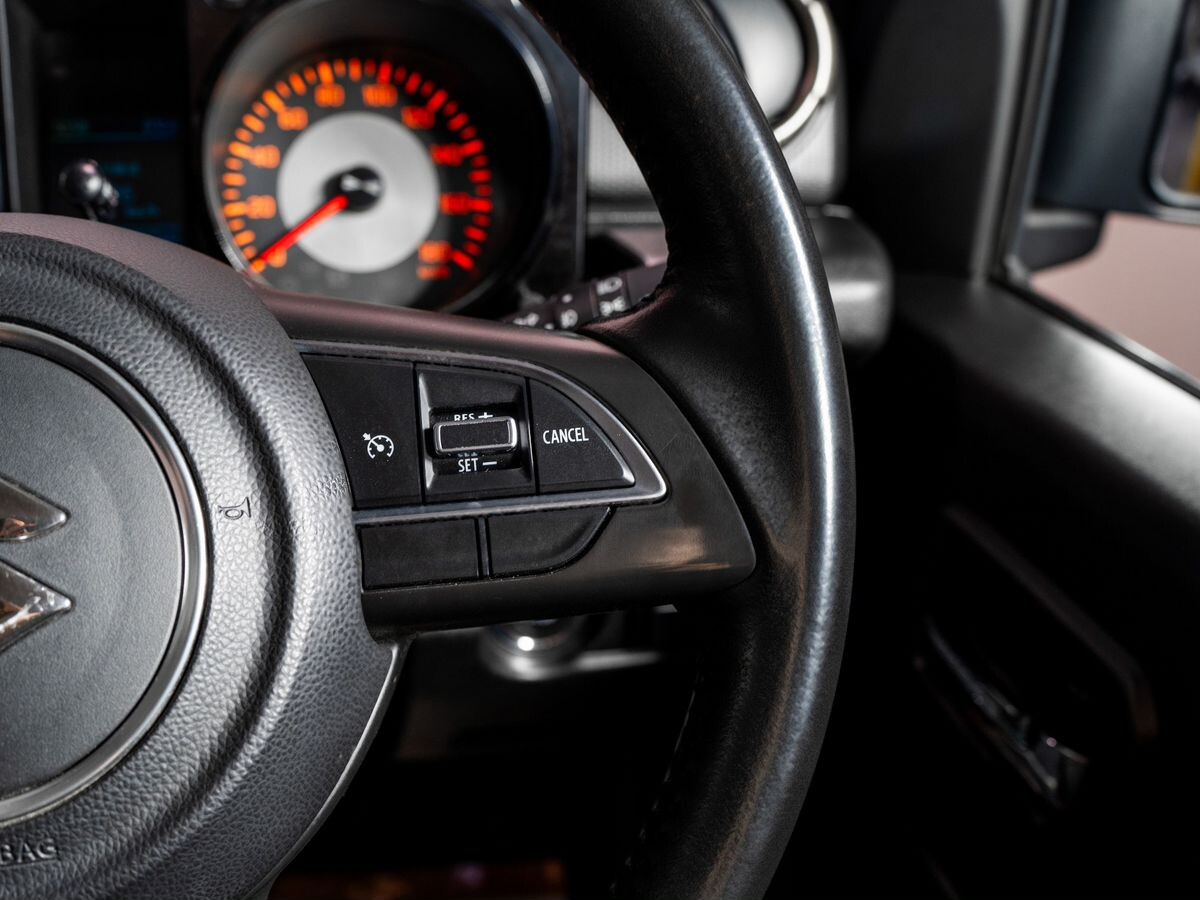 Suzuki Jimny Sierra 2020 - фото автомобиля