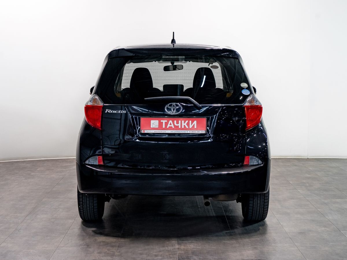 Toyota Ractis 2013 - фото автомобиля