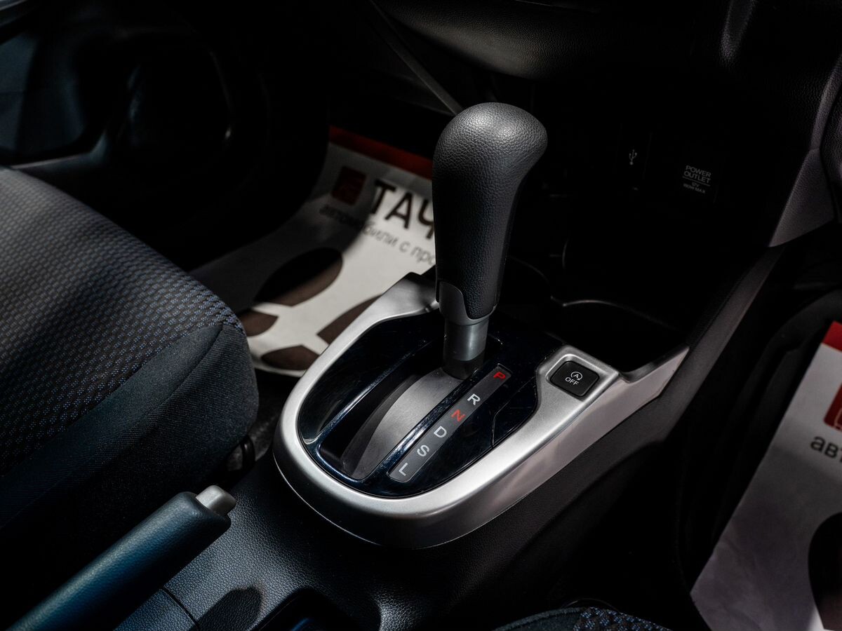 Honda Fit 2017 - фото автомобиля