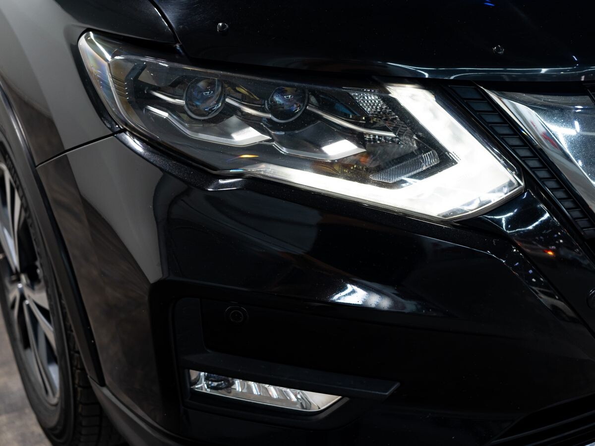 Nissan X-Trail 2017 - фото автомобиля