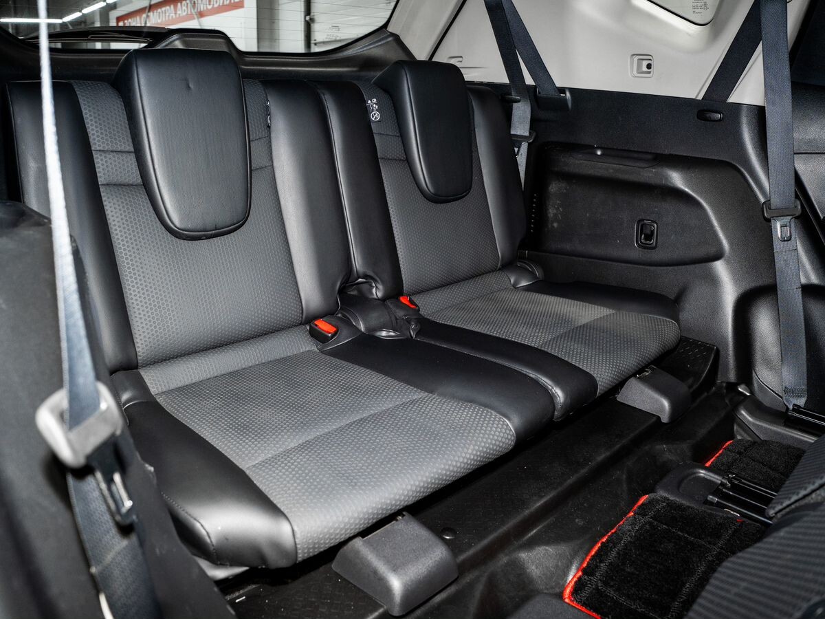 Nissan X-Trail 2017 - фото автомобиля