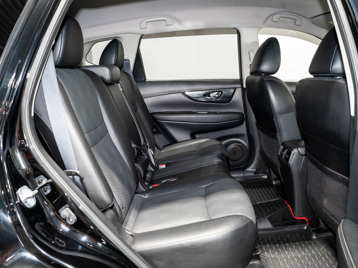 Nissan X-Trail 2017 - фото автомобиля