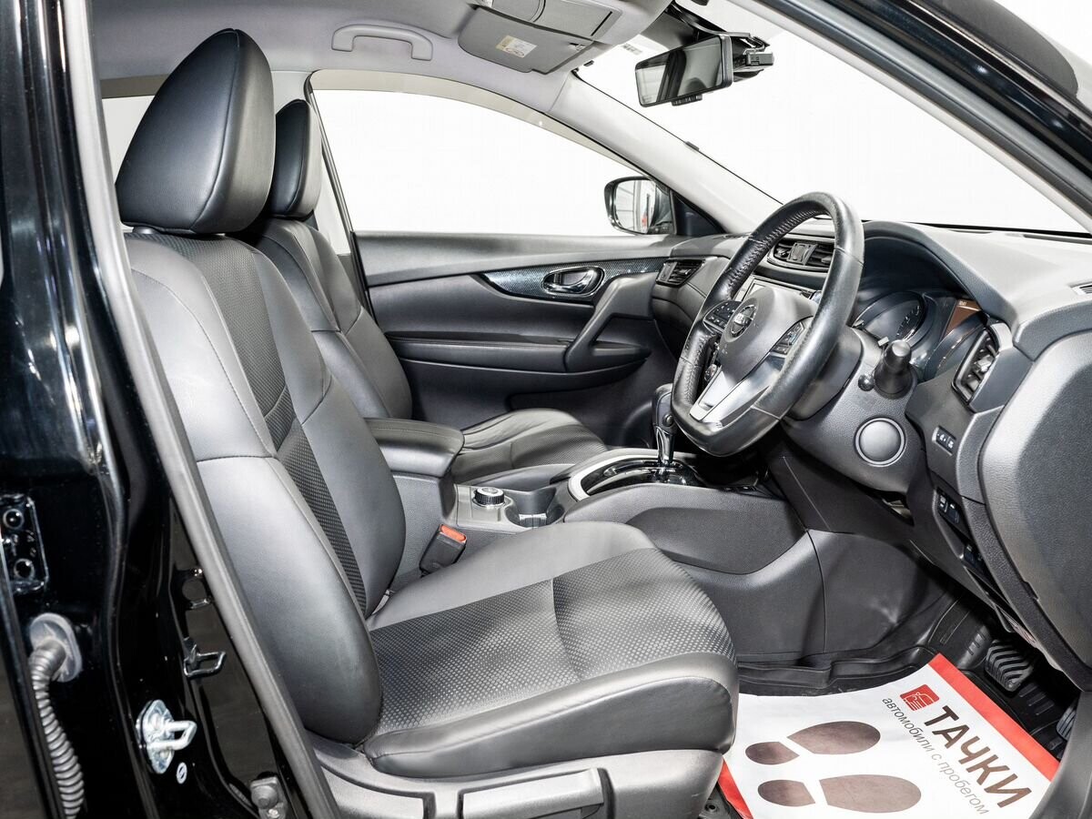 Nissan X-Trail 2017 - фото автомобиля