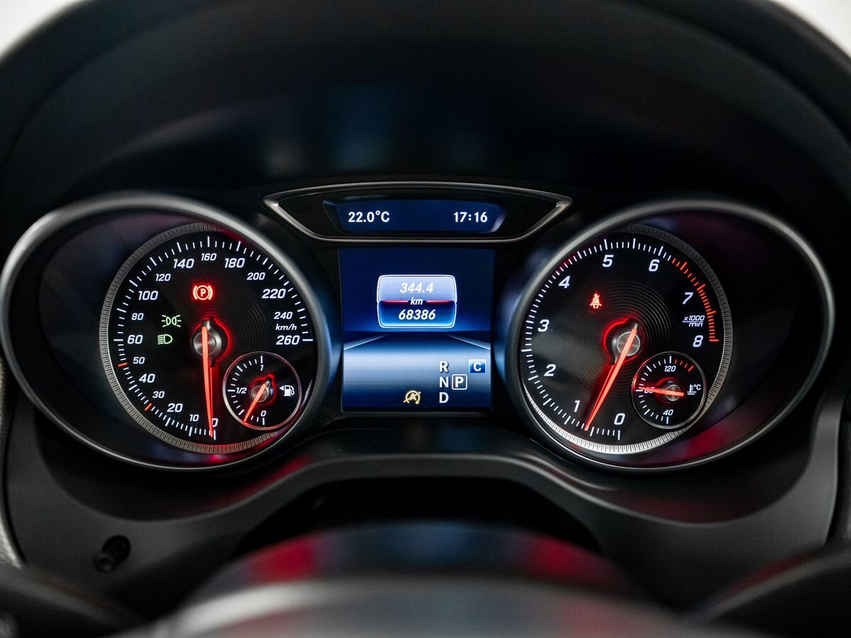 Mercedes-Benz GLA-Class 2017 - фото автомобиля