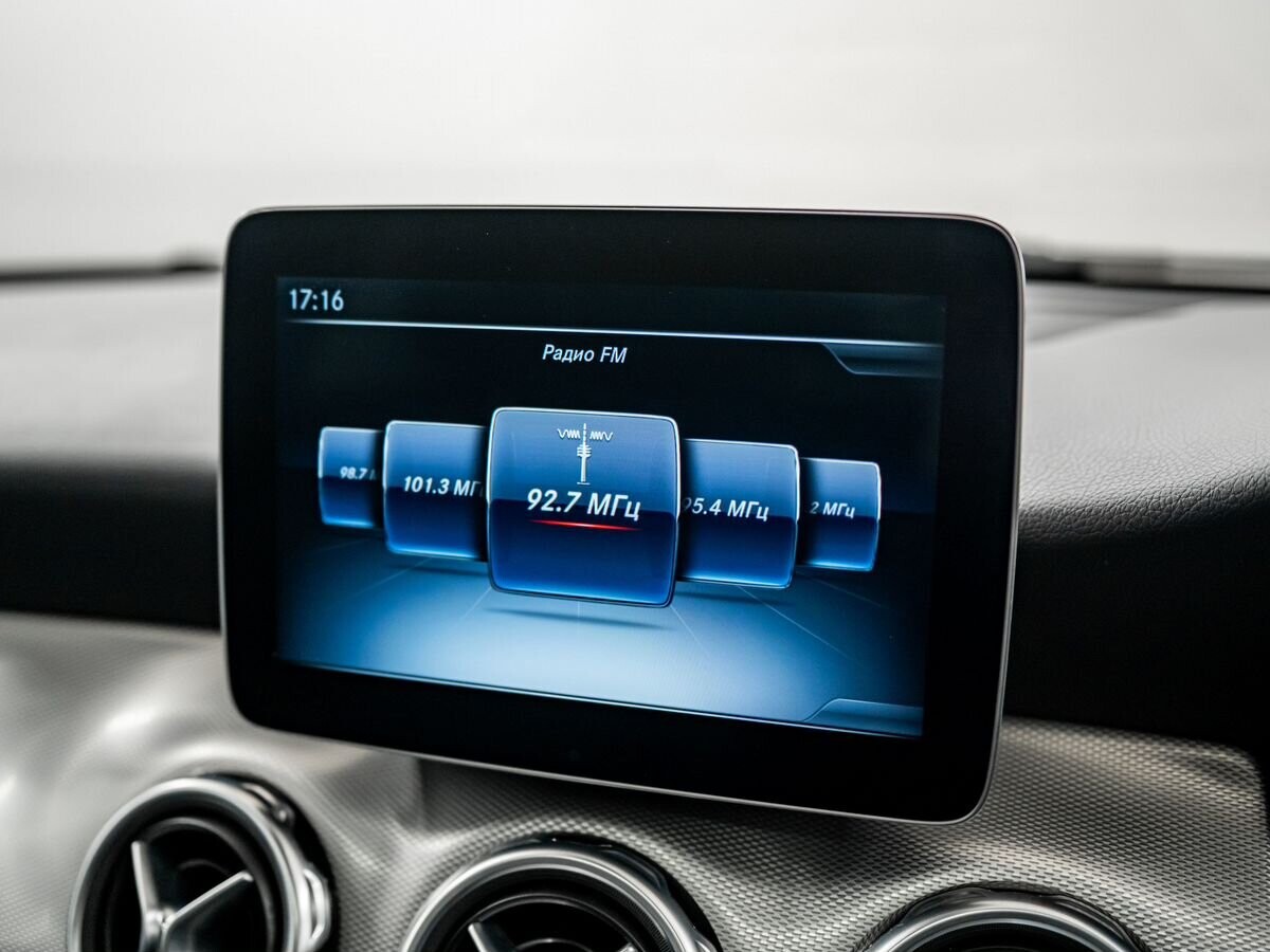 Mercedes-Benz GLA-Class 2017 - фото автомобиля