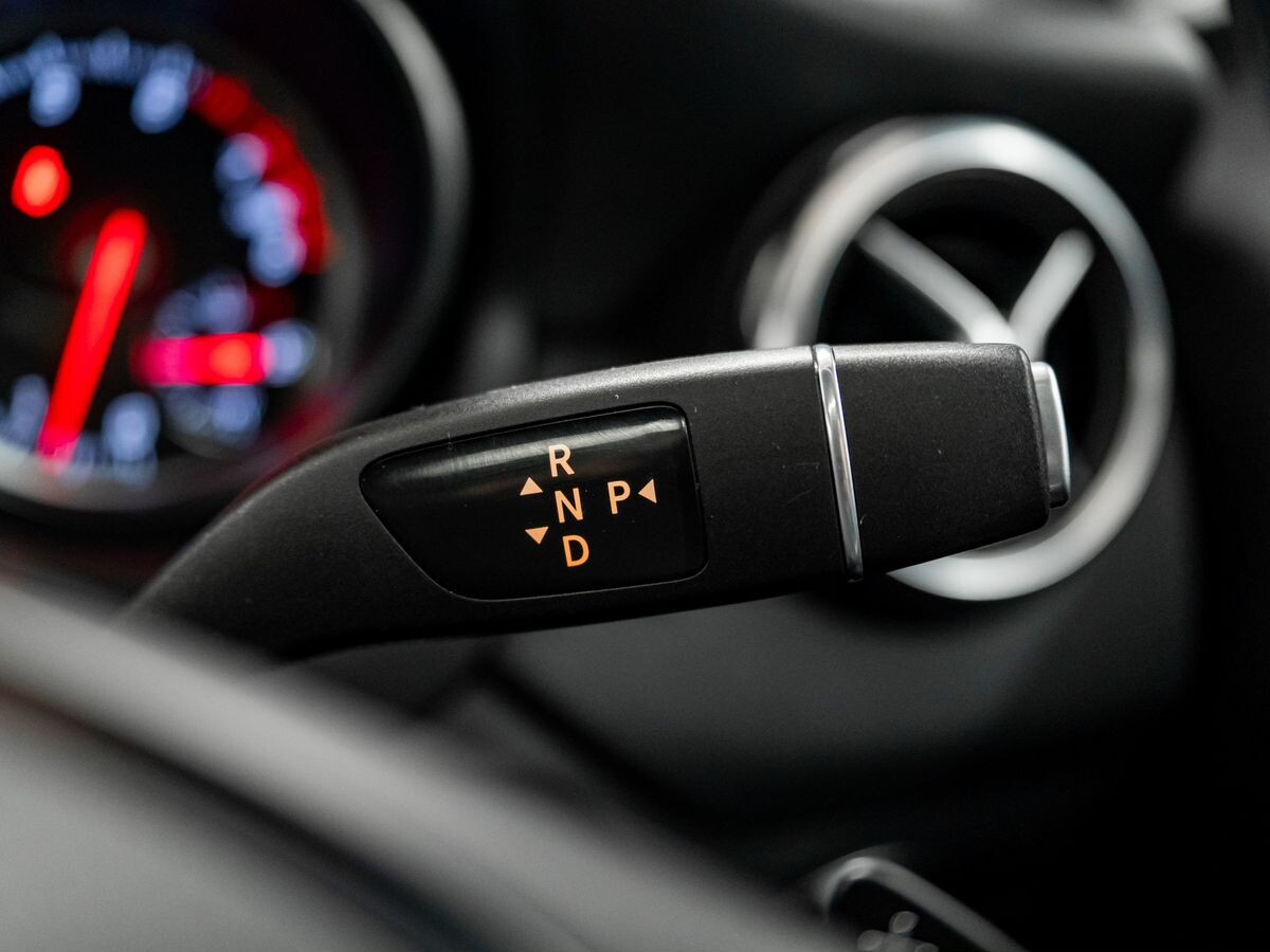 Mercedes-Benz GLA-Class 2017 - фото автомобиля