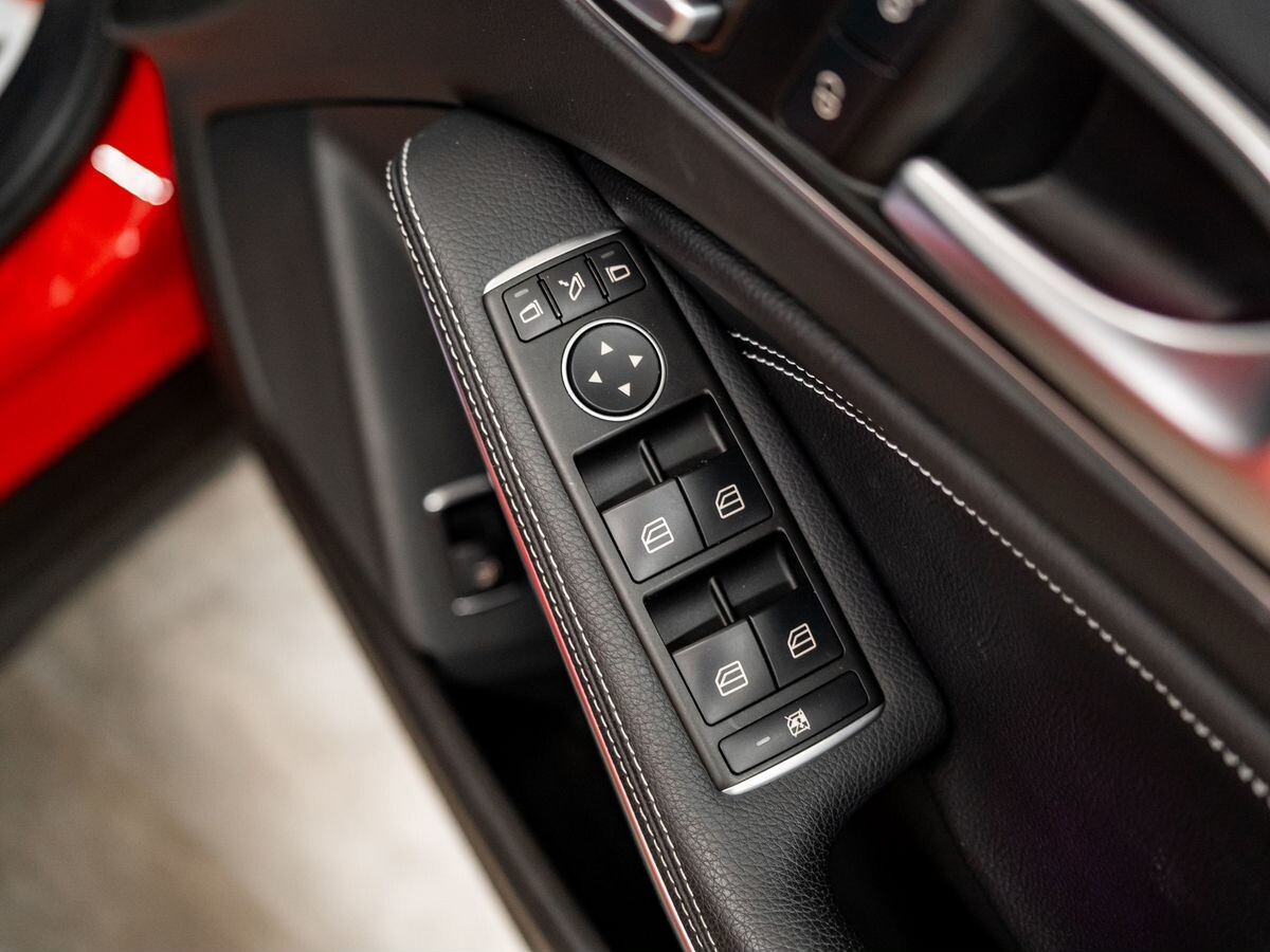 Mercedes-Benz GLA-Class 2017 - фото автомобиля