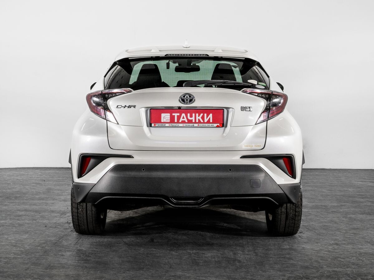 Toyota C-HR 2017 - фото автомобиля