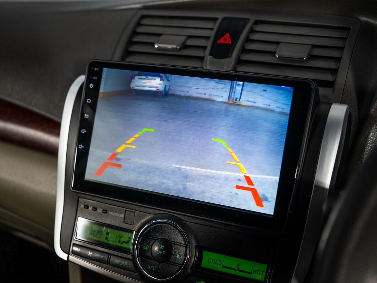 Toyota Premio 2010 - фото автомобиля