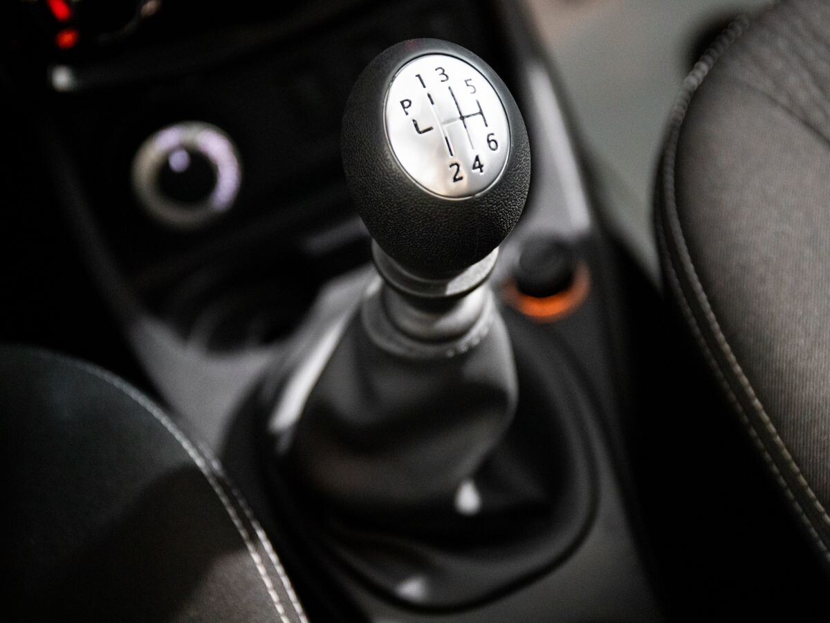 Nissan Terrano 2018 - фото автомобиля