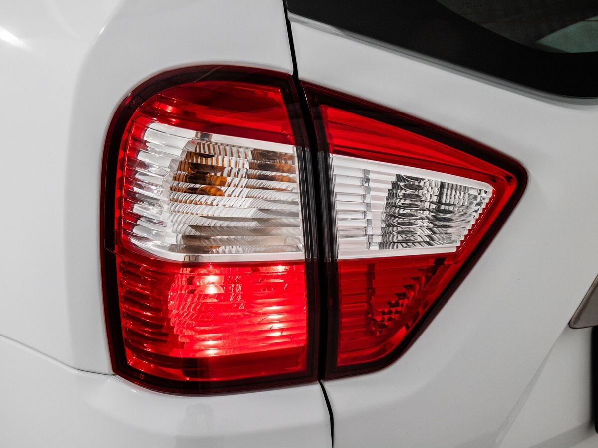 Nissan Terrano 2018 - фото автомобиля