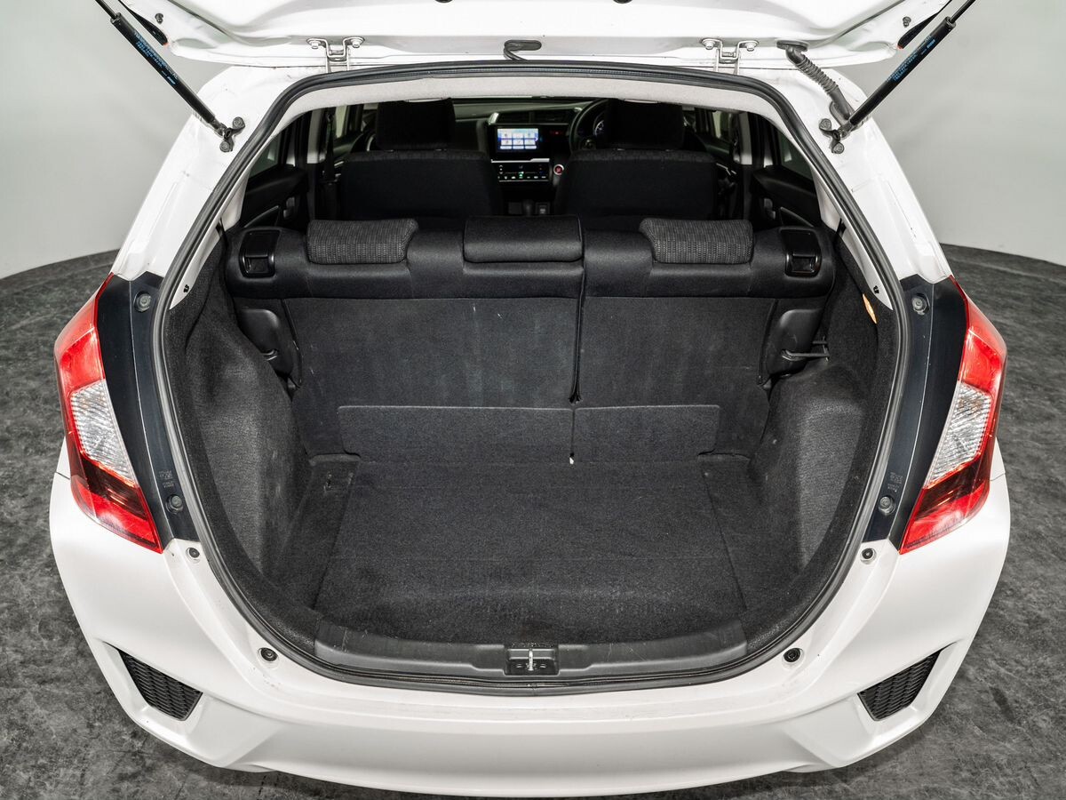 Honda Fit 2016 - фото автомобиля