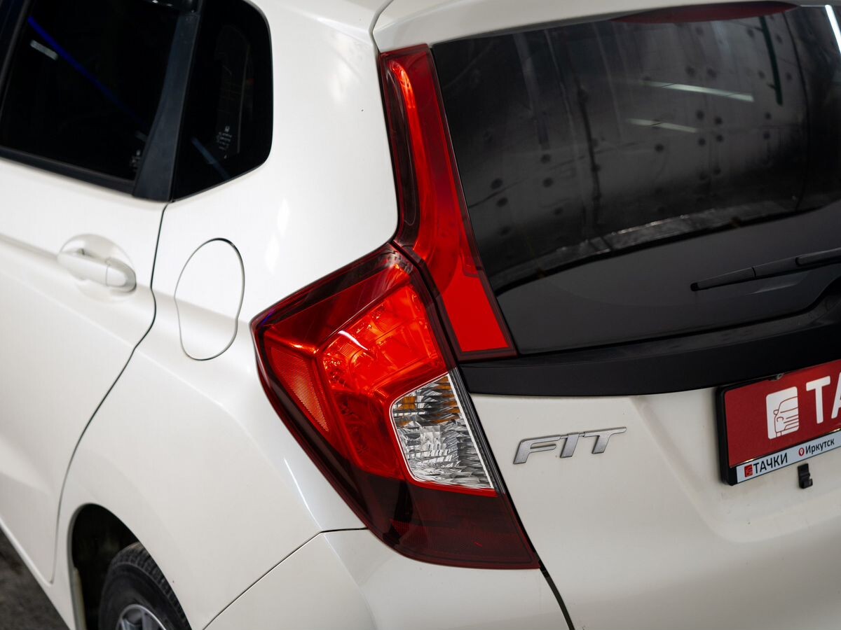 Honda Fit 2016 - фото автомобиля