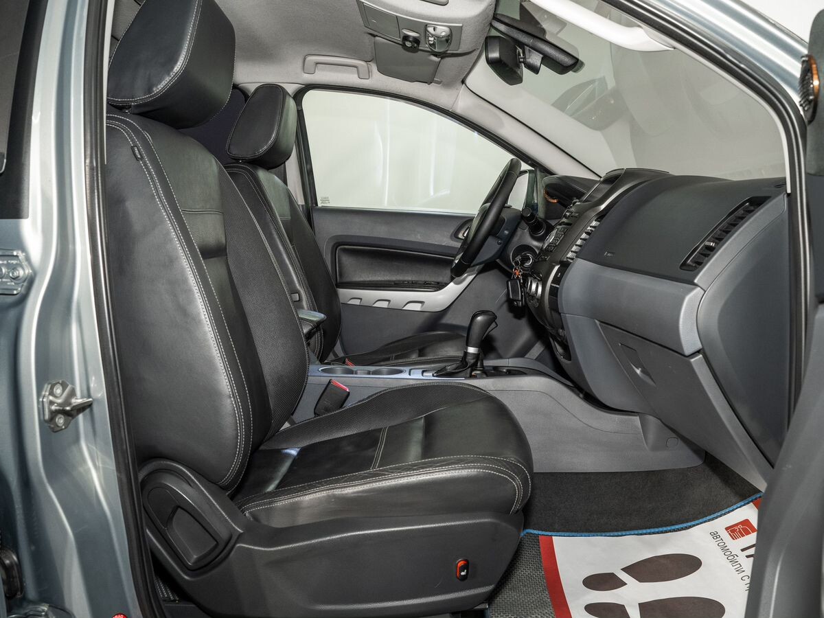 Ford Ranger 2012 - фото автомобиля