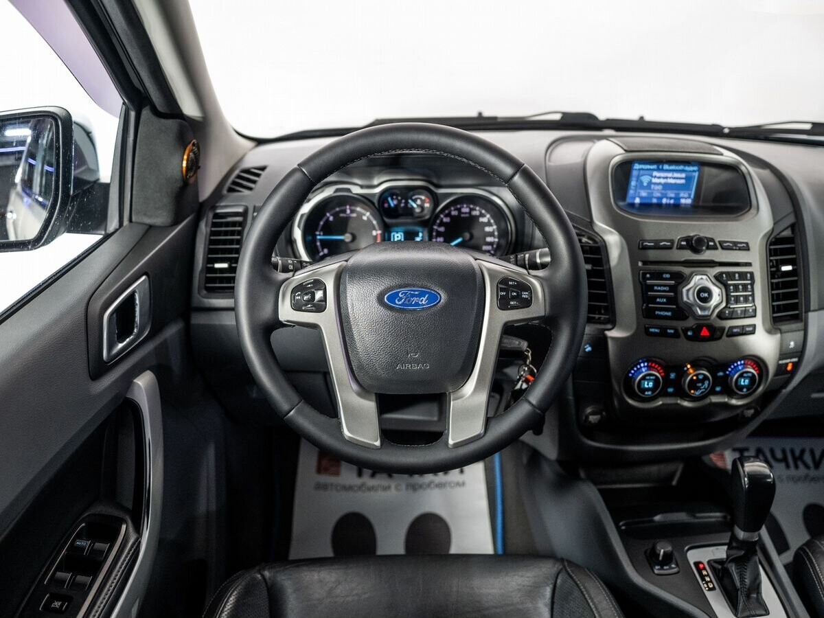 Ford Ranger 2012 - фото автомобиля