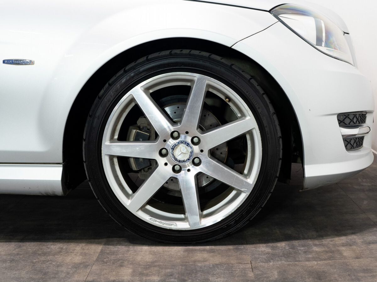 Mercedes-Benz C-Class 2012 - фото автомобиля