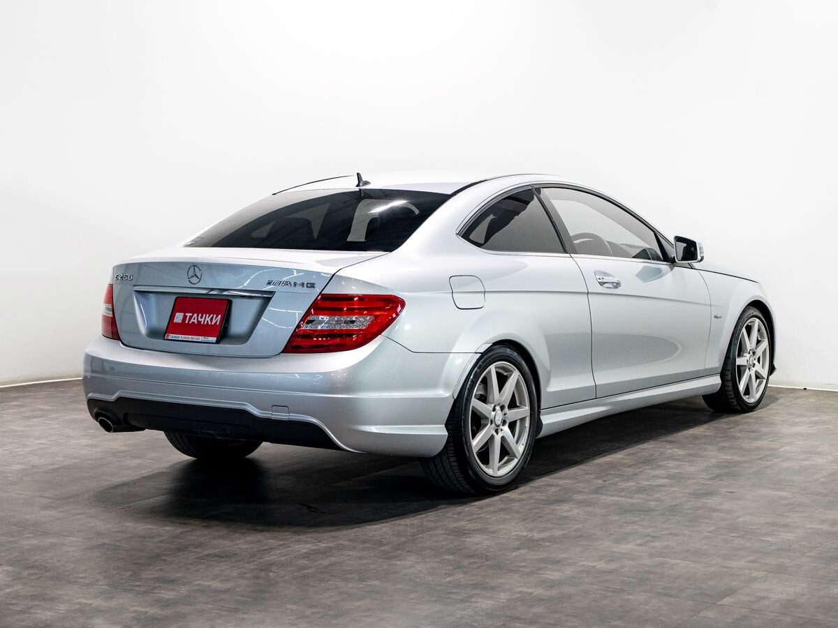 Mercedes-Benz C-Class 2012 - фото автомобиля