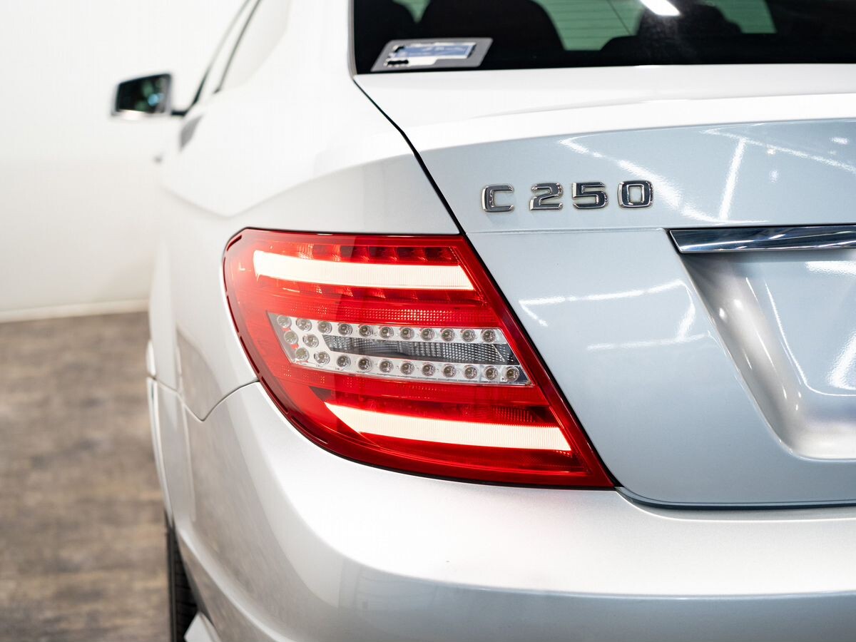 Mercedes-Benz C-Class 2012 - фото автомобиля