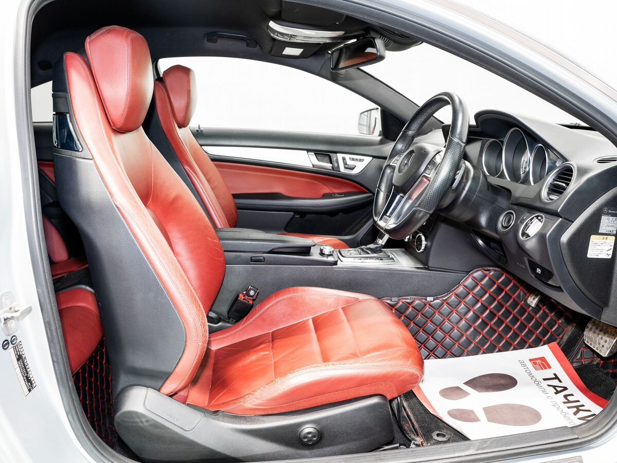 Mercedes-Benz C-Class 2012 - фото автомобиля