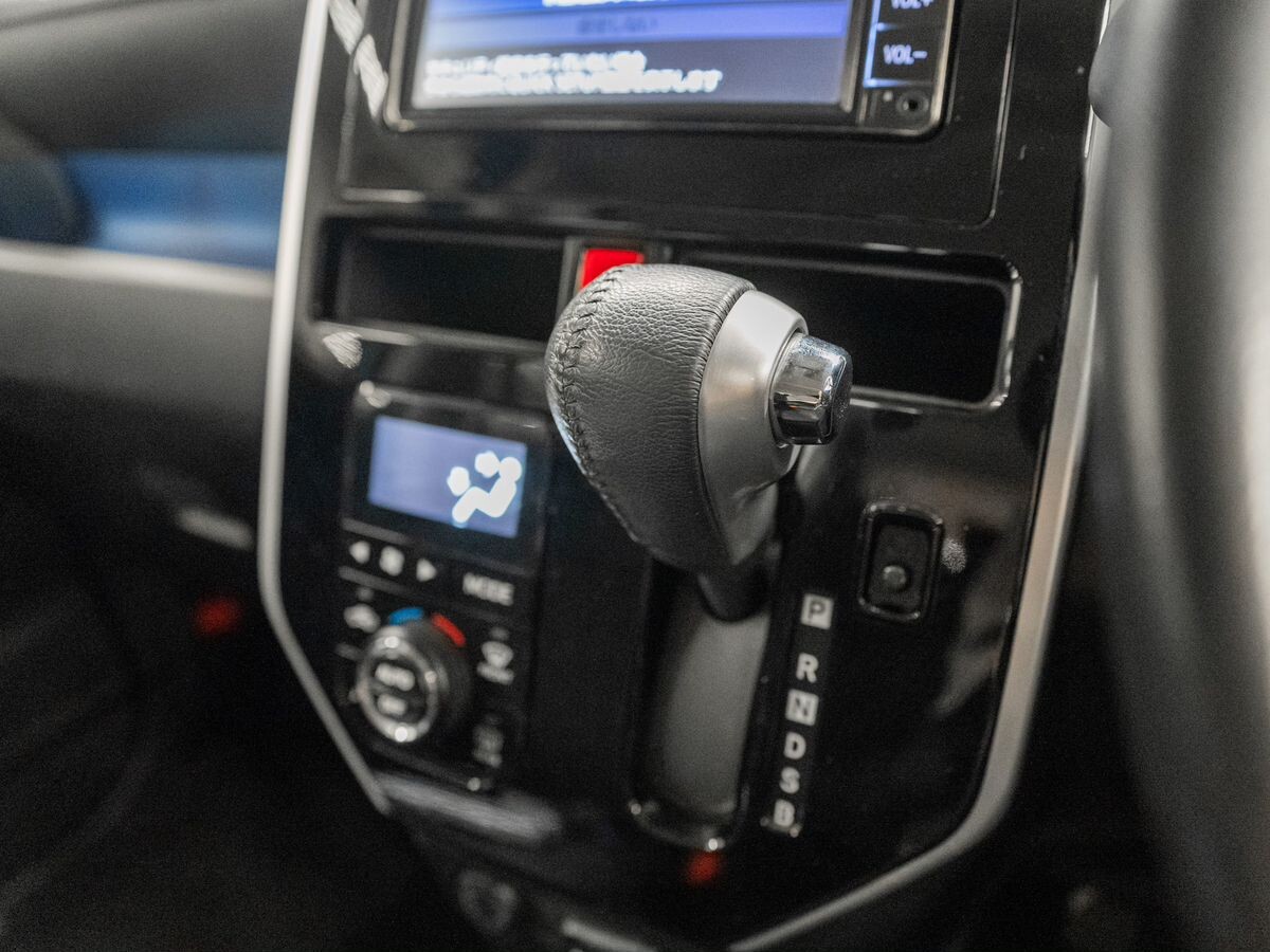 Toyota Roomy 2019 - фото автомобиля