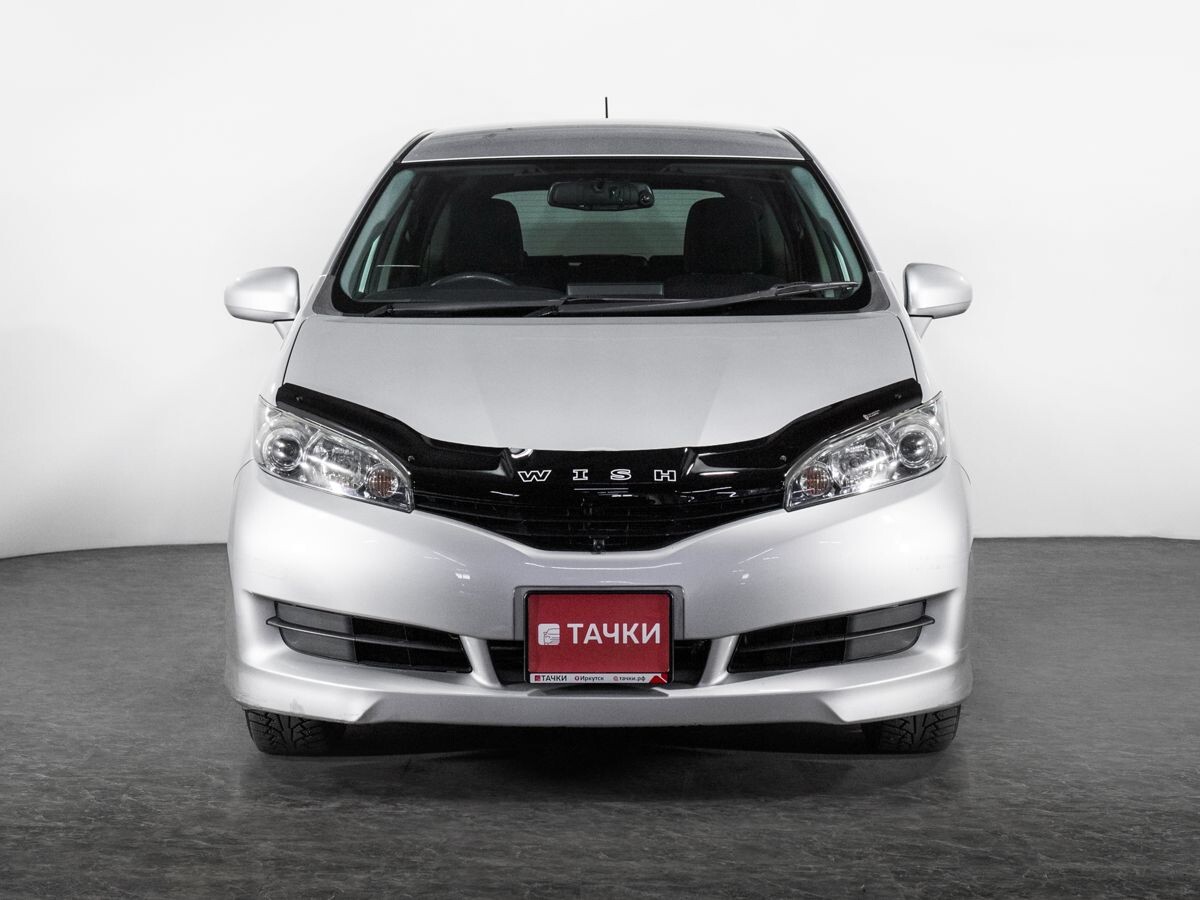 Toyota Wish 2011 - фото автомобиля
