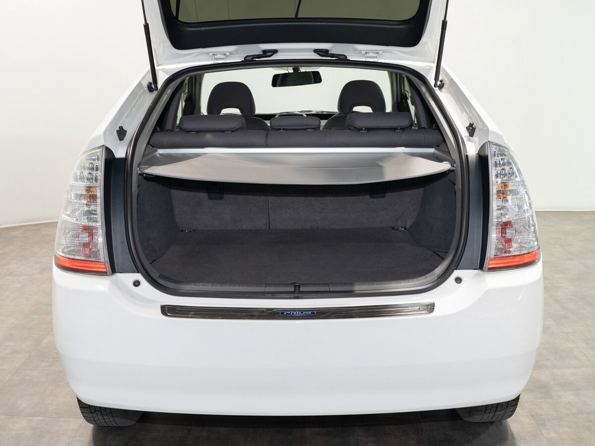 Toyota Prius 2009 - фото автомобиля