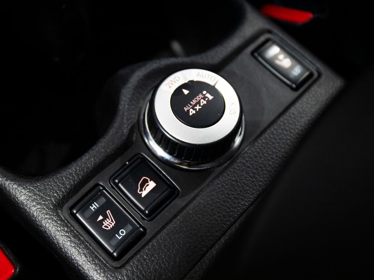 Nissan X-Trail 2015 - фото автомобиля