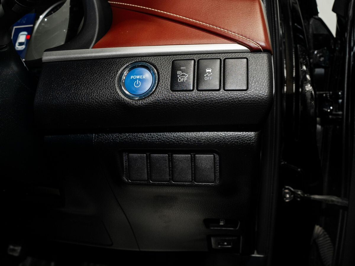 Toyota Harrier 2015 - фото автомобиля