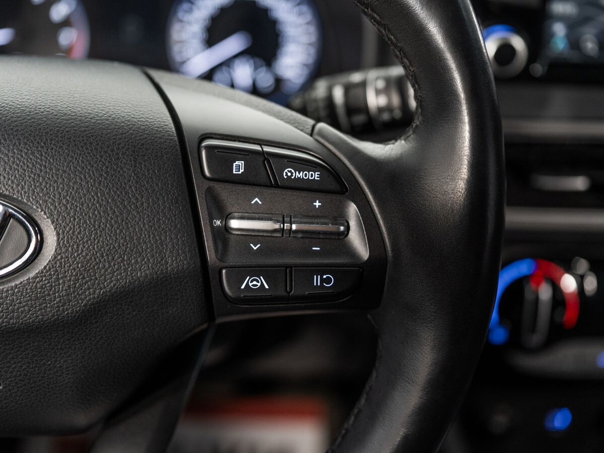 Hyundai Kona 2021 - фото автомобиля