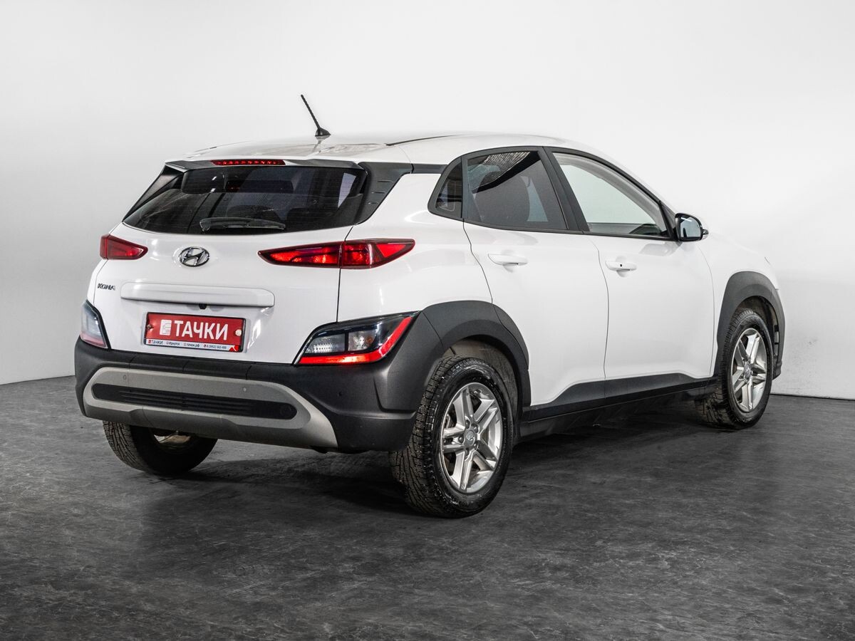 Hyundai Kona 2021 - фото автомобиля