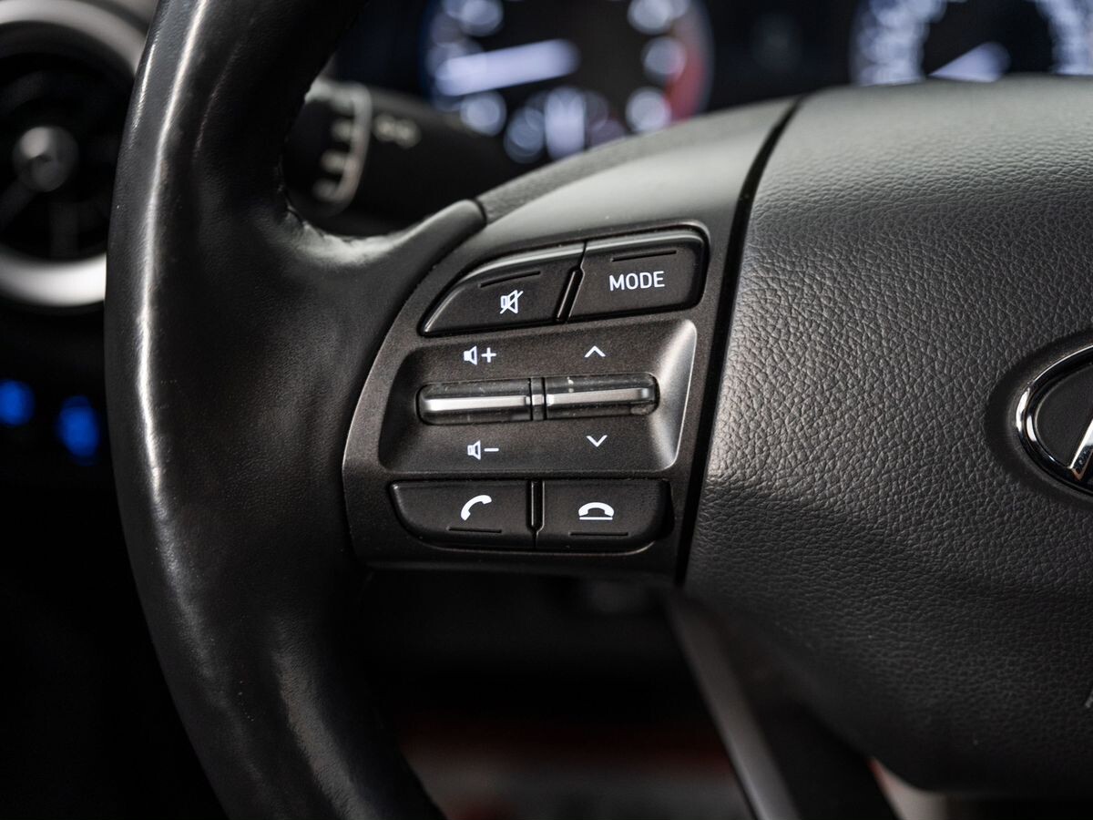 Hyundai Kona 2021 - фото автомобиля