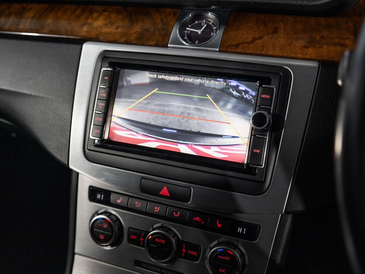 Volkswagen Passat 2013 - фото автомобиля