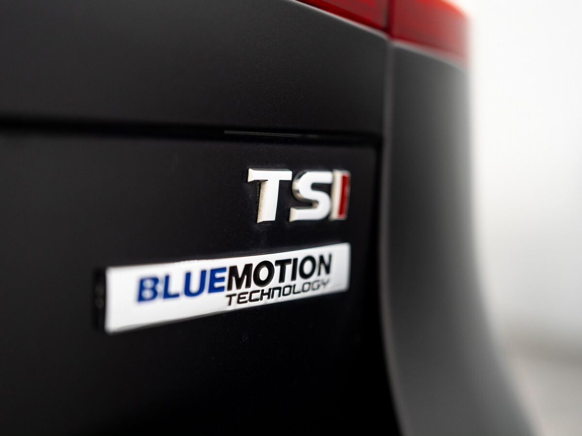 Volkswagen Passat 2013 - фото автомобиля