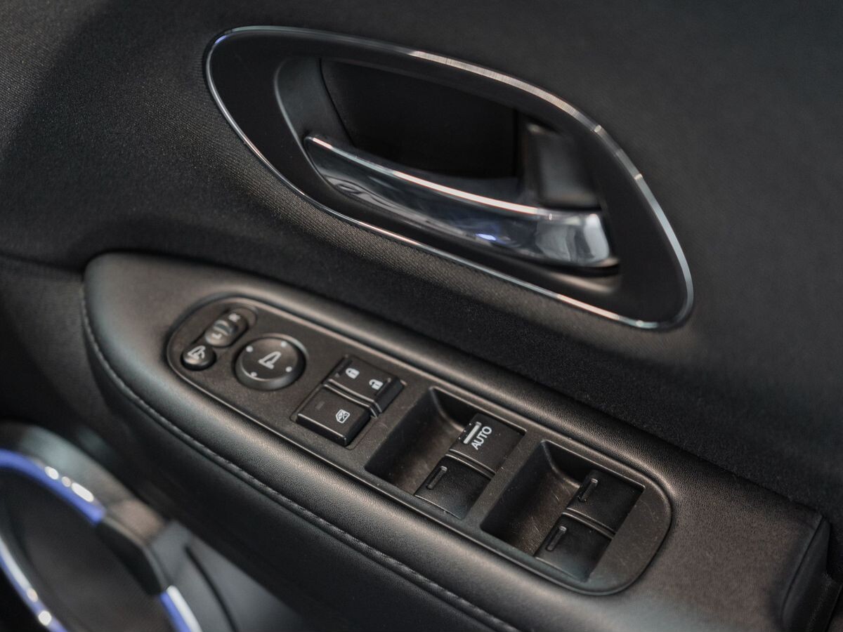 Honda Vezel 2016 - фото автомобиля