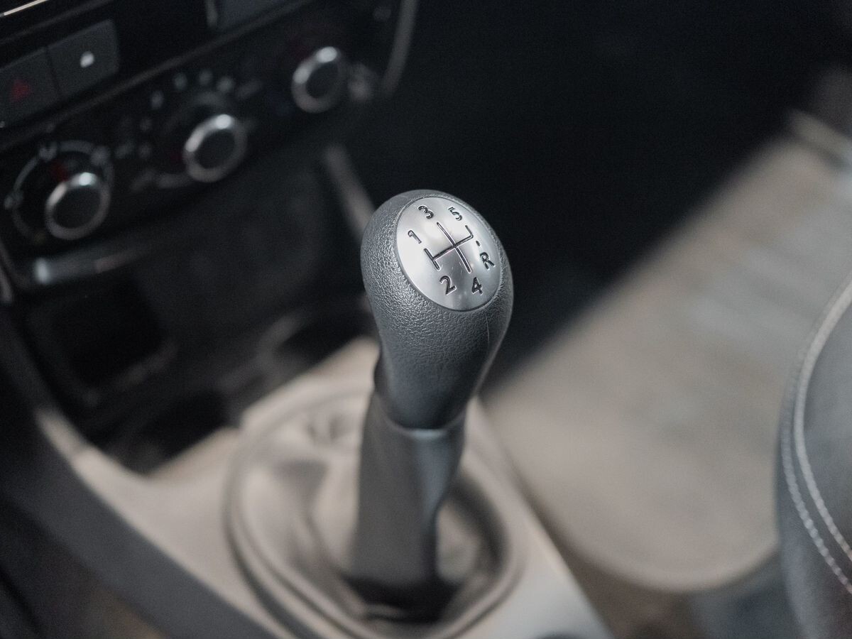 Nissan Terrano 2021 - фото автомобиля