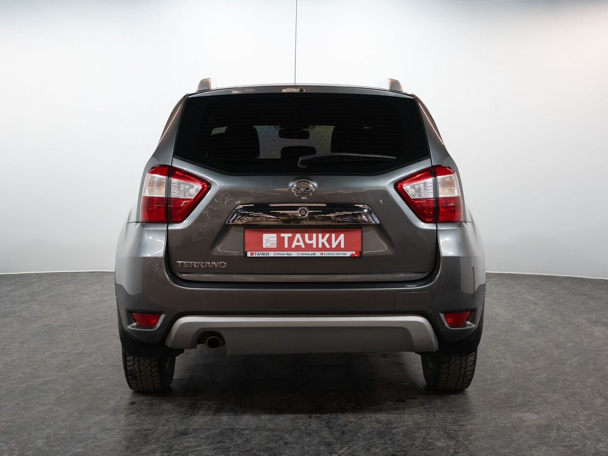 Nissan Terrano 2021 - фото автомобиля
