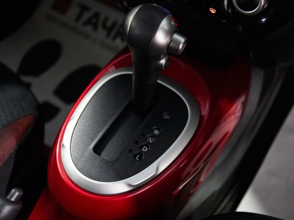 Nissan Juke 2013 - фото автомобиля