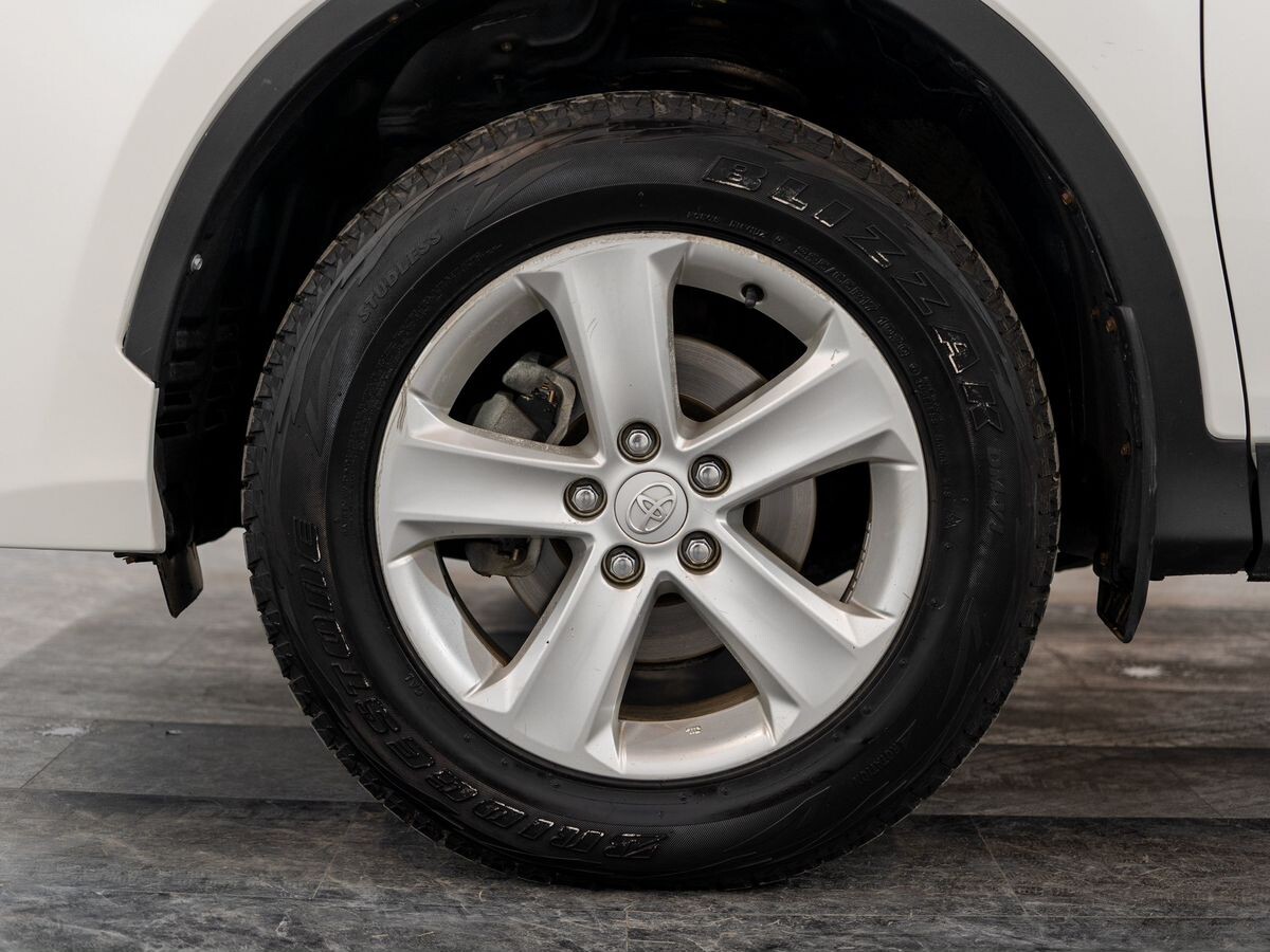 Toyota RAV4 2014 - фото автомобиля